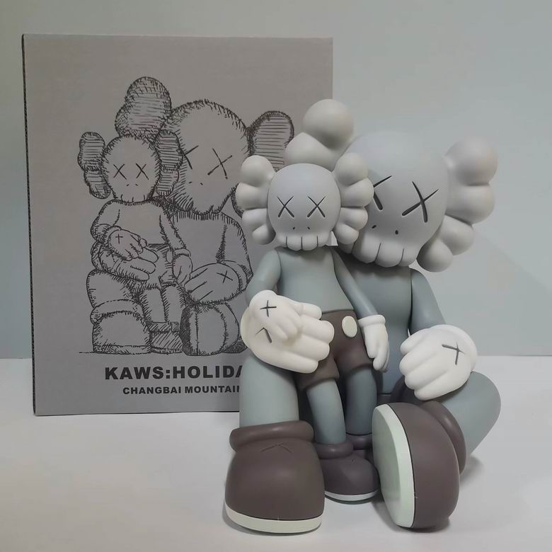 Kaws 16x18x22cm 0  (7)